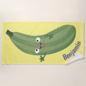かわいいズッキーニhappy cartoonイラストレーション ビーチタオル (正面)