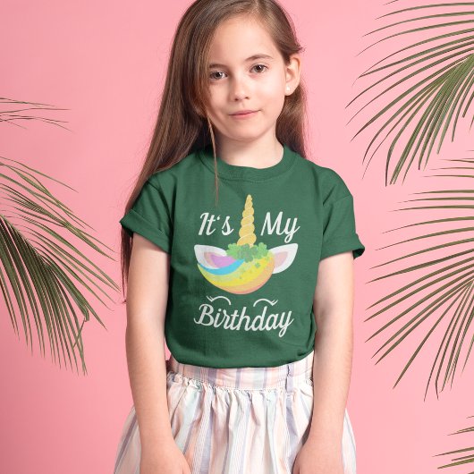 かわいいセントパトリックの日ユニコーン誕生日女の子 Tシャツ