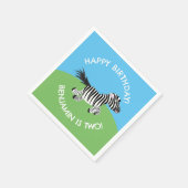 かわいいゼブラパーソナライズされたマンガの誕生日 スタンダードカクテルナプキン (角)