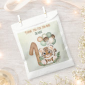 かわいいタイガーボーイジャングル1st誕生日パーティー フェイバーバッグ (クリップ留めされた状態)