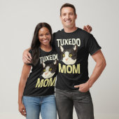 かわいいタキシード猫のお母さん Tシャツ (ユニセックス)