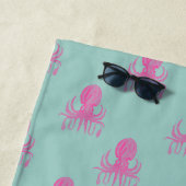 かわいいタコ柄アクアピンクパーソナライズされた色 ビーチタオル (インサイチュ)