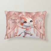 かわいいタップ踊りタビーキャットカスタムモノグラム アクセントクッション (裏面)