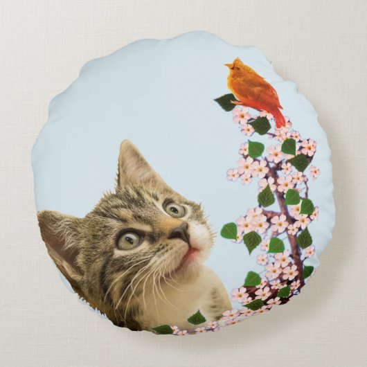 かわいいタビー猫と花とバーディon Light Blue ラウンドクッション (裏面)