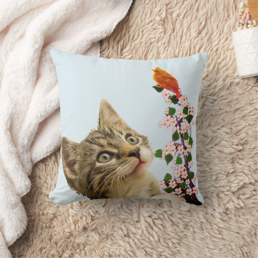 かわいいタビー猫&ライトブルーの小鳥 クッション (ブランケット)