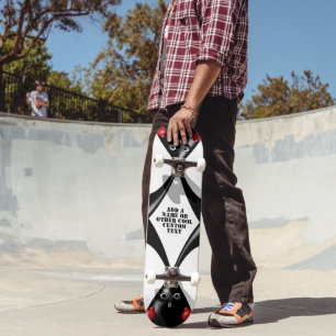 かわいいタフなバニー・ボクサーウサギ スケートボード