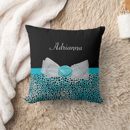 かわいいターコイズのチータのプリントのフリルが付いた弓および名前 クッション (ブランケット)