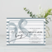 かわいいダスティブルーボウの男の子ベビーストライプシャワー 招待状 (スタンド正面)