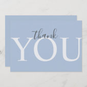 かわいいダスティブルーモダンタイポグラフィ男の子ベイビーシャワー サンキューカード (正面/裏面)