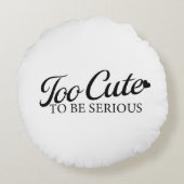 かわいいダック舌「深刻になるには可愛すぎる」 ラウンドクッション (裏面)