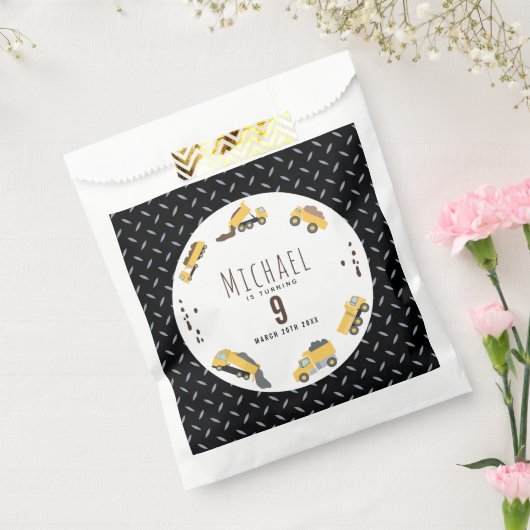 かわいいダンプトラック建築トラック誕生日 フェイバーバッグ (封をした状態)