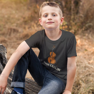 かわいいチェリスト誕生日ギャグギフト男の子Tシャツ Tシャツ