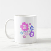 かわいいチビ(小さくかわいく書いた感じ)の女の子(花) コーヒーマグカップ (左)