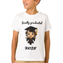 かわいいチビ（小さくかわいく書いた感じ）卒業式2025 Tシャツ – Finally Gradu