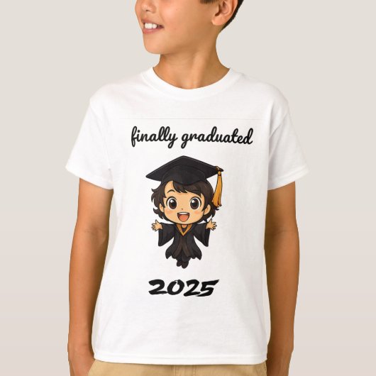 かわいいチビ（小さくかわいく書いた感じ）卒業式2025 Tシャツ – Finally Gradu (正面)