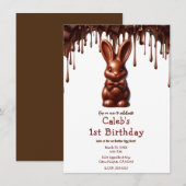 かわいいチョコレートのネクタイをしたイースターバニー1歳の誕生日 招待状 (正面/裏面)