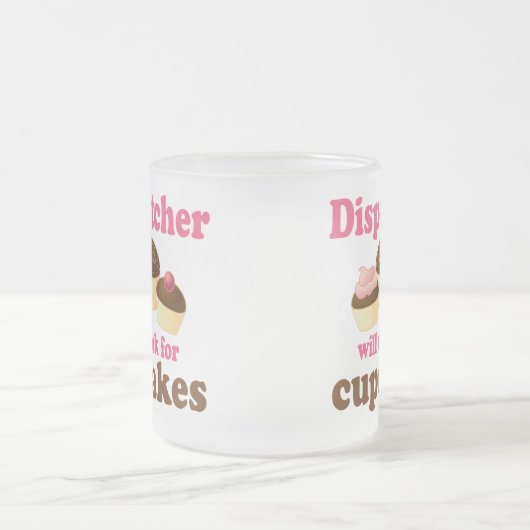 かわいいチョコレートカップケーキのディスパッチャー フロストグラスマグカップ (中央)