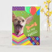 かわいいチワワ誕生日アフレンドビスケットカード カード (黄色い花)