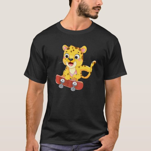 かわいいチーター スケート チーター 猫 チーターのための Tシャツ (正面)