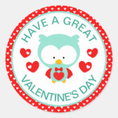 かわいいティール(緑がかった色)フクロウとハートバレンタインデー ラウンドシール (正面)