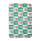 かわいいテディベアーサンタメリークリスマスツリーパーティー バスマット (正面縦)