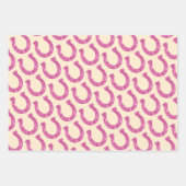 かわいいディスコカウガール 馬の蹄鉄 ピンク 青 ベージュ ラッピングペーパーシート (正面3)