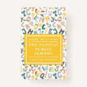 かわいいディノアルファベットエレメンタル先生名 バッジ (正面)