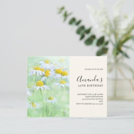 かわいいデイジーが生えたお誕生日会招待状 ポストカード (スタンド正面)