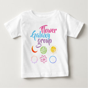 かわいいデザインの花銀河系グループ ベビーTシャツ