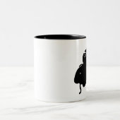 かわいいデブ黒猫 コーヒーマグ ツートーンマグカップ (中央)