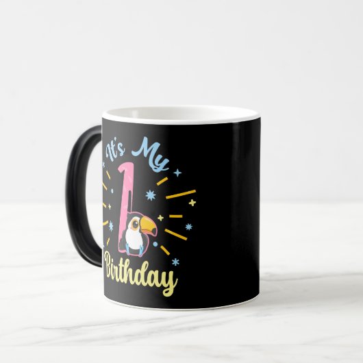 かわいいトゥーカン1歳の誕生日1歳の誕生 モーフィングマグカップ (正面左)