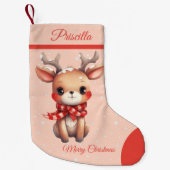 かわいいトナカイのピンク雪の背景メリークリスマス スモールクリスマスストッキング (正面)