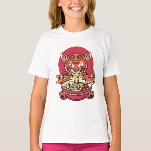 かわいいトラがラーメンを食べている Tシャツ (正面)