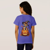 かわいいトラの子が魔女の帽子をかぶって Tシャツ (裏面フル)