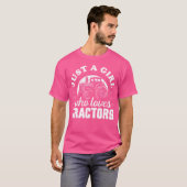 かわいいトラクター ピンク トラクターが大好きな女の子 Tシャツ (正面フル)