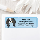 かわいいトリコラーカバリエールキングチャールズスパニエル犬 ラベル (インサイチュ)