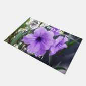 かわいいトレンディーパープルフラワーカスタム文字 ドアマット (アングル)