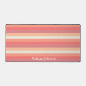 かわいいトレンディーピーチストライプピンクの名前 デスクマット (正面)