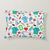 かわいいドクターナース医療用品パターン アクセントクッション (裏面)