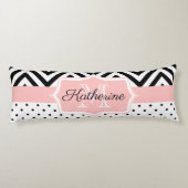 かわいいドットとシェブロン ボディピロー (裏面)