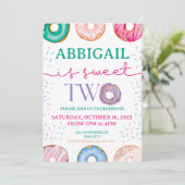 かわいいドーナツパーティースウィート2歳の誕生日 招待状 (スタンド正面)