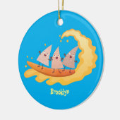 かわいいナチョスコーンチップスサーフィン漫画 セラミックオーナメント (左)