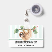 かわいいナマケモノが逆さまにぶら下がっている水彩画 バッジ (正面（伸縮クリップ）)