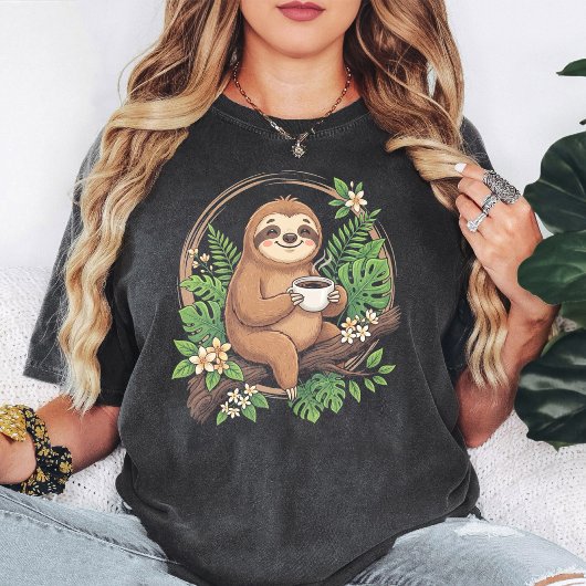 かわいいナマケモノのコーヒー 熱帯ジャングル Tシャツ