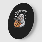 かわいいナマケモノ愛好家おかしなハロウィンカボチャEssentia ラージ壁時計 (傾斜)