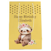 かわいいナマケモノ追加の名前水玉模様黄色 ミディアムペーパーバッグ (裏面)