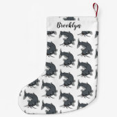 かわいいナマズの漫画イラストレーション スモールクリスマスストッキング (裏面)