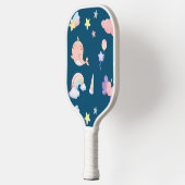 かわいいナルワールフィッシュユニコーン虹の海の女の子のパターン ピックルボールラケット (左)