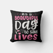 かわいいナースを生きる美救しい一日だ クッション (正面)