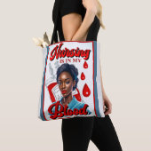 かわいいナースピンナップ_血の中だ トートバッグ (クローズアップ)